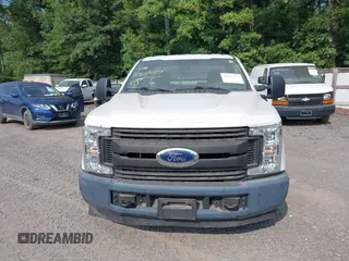 2018 Ford F-250 XL with VIN 1FDBF2A69JEC26995, listed as a IAAI auction lot 42667577 with 90,276 mi miles and . Bid and sale history available at DreamBid. Image 12.