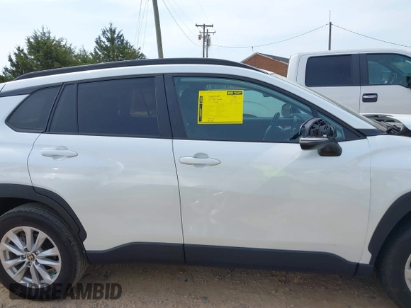 2022 Toyota Corolla Cross LE with VIN 7MUBAAAG6NV021369, listed as a IAAI auction lot 42282685 with 37,863 mi miles and . Bid and sale history available at DreamBid. Image 13.