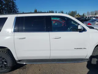 2019 GMC Yukon XL SLE z VIN 1GKS2FKC9KR147823, wystawiony jako IAAI lot #41571738 z przebiegiem 95 764 mil mil oraz . Historia ofert i sprzedaży dostępna na DreamBid. Obrazek 13.