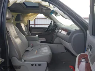 2009 Chevrolet Silverado 1500 LTZ with VIN 3GCEK33329G138137, listed as a IAAI auction lot 41145088 with 207,522 mi miles. Bid and sale history available at carsss.com. Image 5.