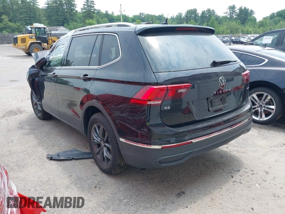 2022 Volkswagen Tiguan SE with VIN 3VV2B7AXXNM060140, listed as a IAAI auction lot 40300638 with 25,955 mi miles and . Bid and sale history available at DreamBid. Image 3.