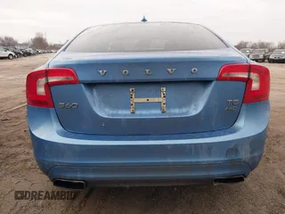 2014 Volvo S60 T5 z VIN YV1612FH1E2274829, wystawiony jako IAAI lot #41712251 z przebiegiem 87 269 mil mil oraz . Historia ofert i sprzedaży dostępna na DreamBid. Obrazek 16.