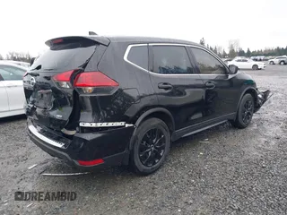 2018 Nissan Rogue SV with VIN KNMAT2MV9JP511230, listed as a IAAI auction lot 41879260 with 137,991 mi miles. Bid and sale history available at carsss.com. Image 4.