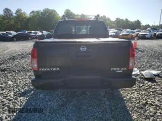 2017 Nissan Frontier Pro-4X z VIN 1N6DD0EV6HN772444, wystawiony jako Copart lot #55775545 z przebiegiem 202 695 mil mil oraz Szkoda całkowita • Salvage title. Historia ofert i sprzedaży dostępna na DreamBid. Obrazek 6.