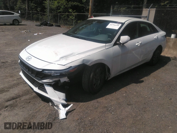 2024 Hyundai Elantra SEL z VIN KMHLM4DG8RU678626, wystawiony jako IAAI lot #42794258 z przebiegiem 53 871 mil mil oraz . Historia ofert i sprzedaży dostępna na DreamBid. Obrazek 19.