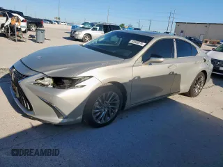 2024 Lexus ES 300h Ultra Luxury z VIN 58AFA1C11RU041670, wystawiony jako Copart lot #53965875 z przebiegiem 13 273 mil mil oraz Czysty tytuł • Clean title. Historia ofert i sprzedaży dostępna na DreamBid. Obrazek 1.