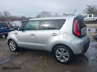 2015 Kia Soul + with VIN KNDJP3A57F7753178, listed as a IAAI auction lot 41698164 with 142,131 mi miles. Bid and sale history available at carsss.com. Image 14.