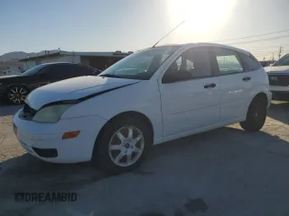2005 Ford Focus S with VIN 3FAFP37N95R136763, listed as a Copart auction lot 49431625 with 96,368 mi miles and Salvage Title. Bid and sale history available at carsss.com. Image 1.
