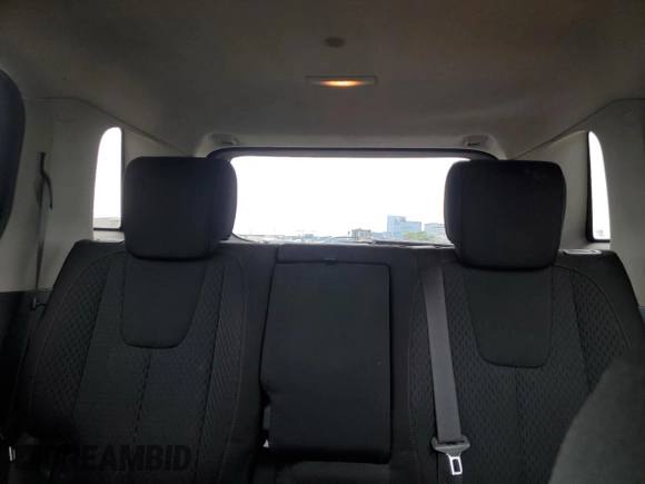 2011 GMC Terrain SLE-1 z VIN 2CTFLREC7B6255848, wystawiony jako Copart lot #58473455 z przebiegiem 107 209 mil mil oraz Czysty tytuł • Clean title. Historia ofert i sprzedaży dostępna na DreamBid. Obrazek 10.