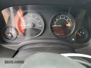 2017 Jeep Patriot Sport z VIN 1C4NJPBB9HD132138, wystawiony jako Copart lot #44538625 z przebiegiem 152 714 mil mil oraz Szkoda całkowita • Salvage title. Historia ofert i sprzedaży dostępna na DreamBid. Obrazek 9.