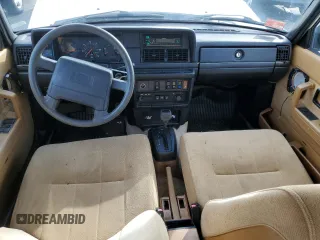 1993 Volvo 240 z VIN YV1AS8805P1479399, wystawiony jako Copart lot #72442804 z przebiegiem 163 003 mil mil oraz Szkody całkowita. Historia ofert i sprzedaży dostępna na DreamBid. Obrazek 8.