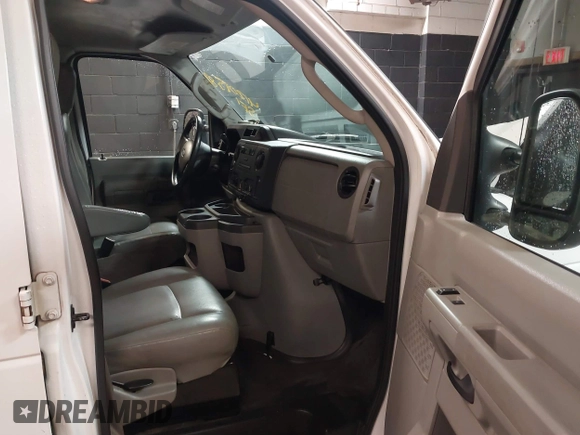 2014 Ford Econoline Cargo Commercial with VIN 1FTSS3EL3EDA06883, listed as a IAAI auction lot 41201589 with 154,796 mi miles and . Bid and sale history available at DreamBid. Image 5.
