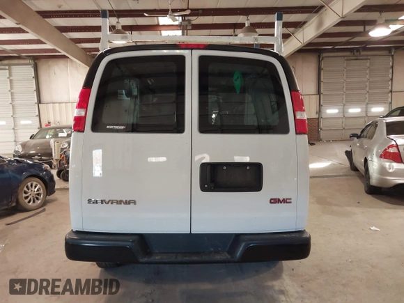 2020 GMC Savana Cargo Van with VIN 1GTW7AFP2L1273696, listed as a IAAI auction lot 41260652 with 73,307 mi miles. Bid and sale history available at carsss.com. Image 17.