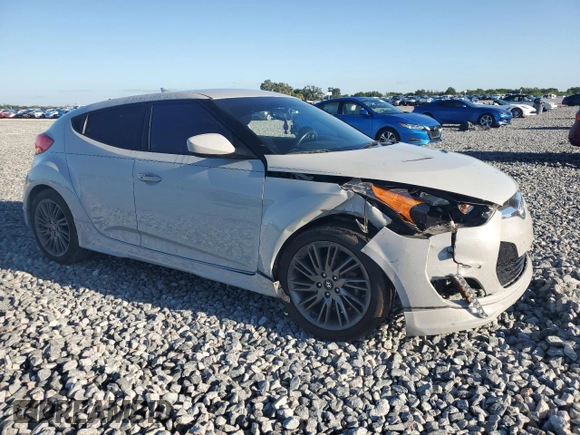 2013 Hyundai Veloster RE:MIX with VIN KMHTC6AD4DU127949, listed as a Copart auction lot 56993075 with 95,772 mi miles and Salvage title. Bid and sale history available at DreamBid. Image 4.