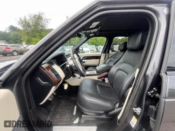 2021 Land Rover Range Rover P525 Westminster with VIN SALGS2SE7MA423597, listed as a Copart auction lot 63653605 with 86,382 mi miles and Clean title. Bid and sale history available at DreamBid. Image 8.