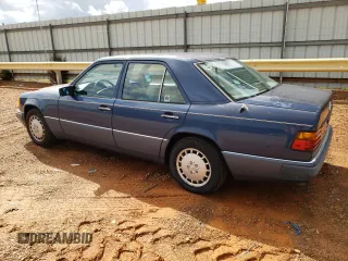 1990 Mercedes-Benz 300 with VIN WDBEA30D4LB250047, listed as a Copart auction lot 74139384 with 276,613 mi miles and Clean Title. Bid and sale history available at carsss.com. Image 2.