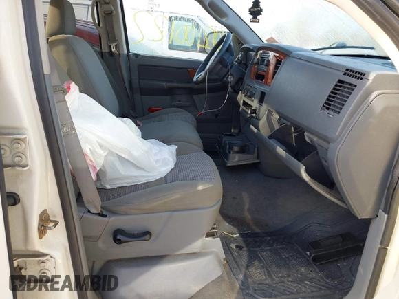 2006 Dodge 1500 ST with VIN 1D7HU18N66J192871, listed as a IAAI auction lot 42100122 with 153,801 mi miles. Bid and sale history available at carsss.com. Image 5.