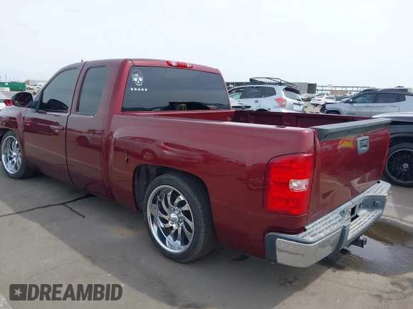 2009 Chevrolet Silverado 1500 with VIN 1GCEC39Y49Z189445, listed as a IAAI auction lot 41933868 with 209,596 mi miles and . Bid and sale history available at DreamBid. Image 3.