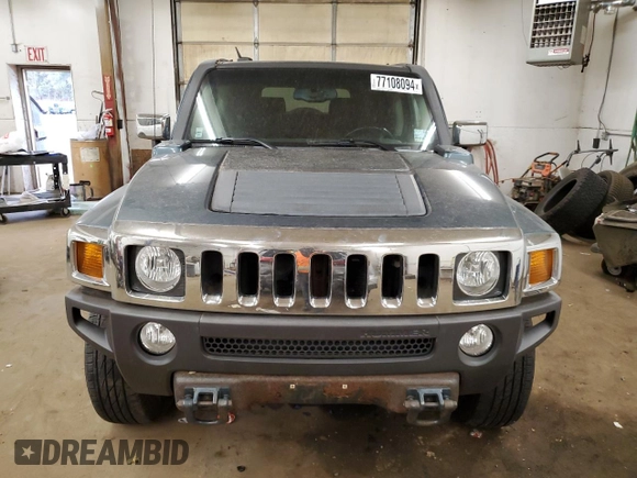 2006 Hummer H3 with VIN 5GTDN136268196079, listed as a Copart auction lot 77108094 with 114,255 mi miles and Clean Title. Bid and sale history available at carsss.com. Image 5.
