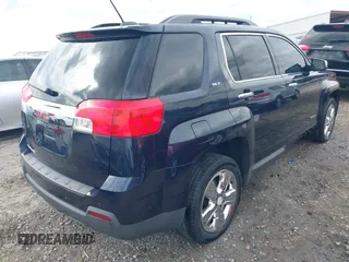 2015 GMC Terrain SLT z VIN 2GKALSEK6F6333776, wystawiony jako IAAI lot #42011295 z przebiegiem 133 831 mil mil oraz . Historia ofert i sprzedaży dostępna na DreamBid. Obrazek 4.