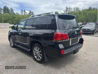 2011 Lexus LX 570 z VIN JTJHY7AX5B4082980, wystawiony jako IAAI lot #42360972 z przebiegiem 236 563 mil mil oraz . Historia ofert i sprzedaży dostępna na DreamBid. Obrazek 3.