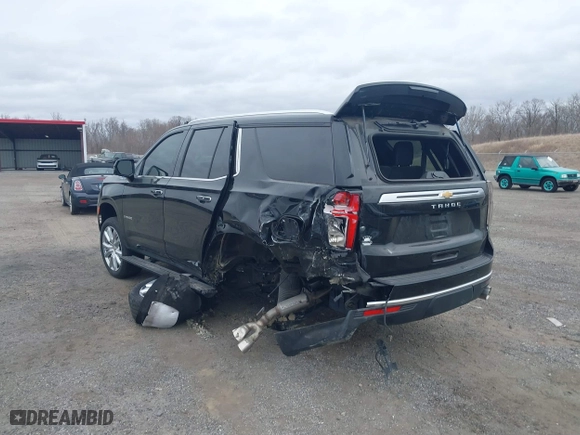 2022 Chevrolet Tahoe High Country with VIN 1GNSKTKL8NR241374, listed as a IAAI auction lot 41724119 with 48,316 mi miles. Bid and sale history available at carsss.com. Image 3.