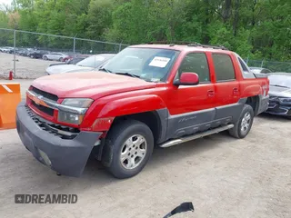 2003 Chevrolet Avalanche with VIN 3GNEK13T83G191752, listed as a IAAI auction lot 42126350 with 106,334 mi miles. Bid and sale history available at carsss.com. Image 2.
