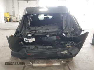 2020 Toyota RAV4 XLE with VIN 2T3P1RFV0LC079187, listed as a IAAI auction lot 42409656 with 68,881 mi miles and . Bid and sale history available at DreamBid. Image 16.