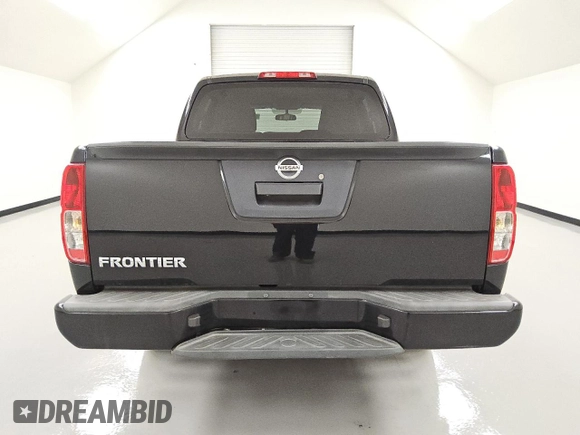2020 Nissan Frontier S z VIN 1N6ED0EA5LN710351, wystawiony jako Copart lot #52932615 z przebiegiem 106 327 mil mil oraz Czysty tytuł • Clean title. Historia ofert i sprzedaży dostępna na DreamBid. Obrazek 6.