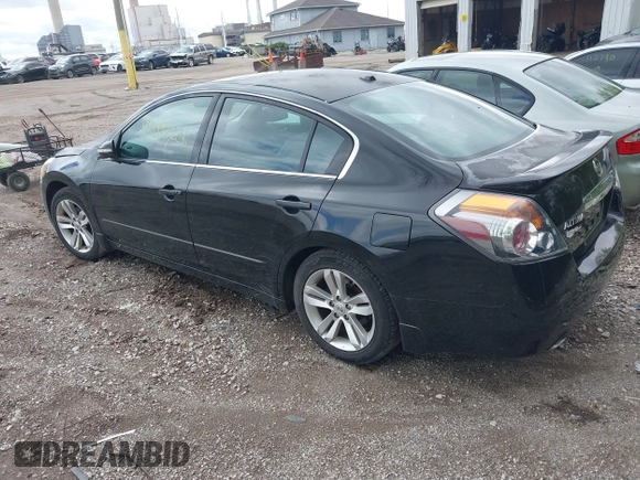 2010 Nissan Altima 3.5 SR with VIN 1N4BL2AP0AN519390, listed as a IAAI auction lot 42092226 with 118,237 mi miles. Bid and sale history available at carsss.com. Image 3.