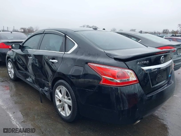 2013 Nissan Altima 2.5 SL with VIN 1N4AL3AP8DC903323, listed as a IAAI auction lot 41576301 with 151,586 mi miles. Bid and sale history available at carsss.com. Image 3.