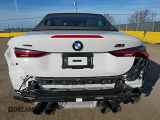 2024 BMW M4 Competition xDrive with VIN WBS33BA06RCP68911, listed as a IAAI auction lot 41166456 with 11,081 mi miles. Bid and sale history available at carsss.com. Image 6.
