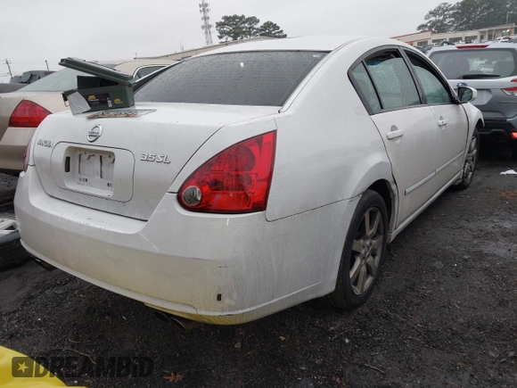 2007 Nissan Maxima 3.5 SL with VIN 1N4BA41E27C800868, listed as a IAAI auction lot 41560429 with 207,710 mi miles. Bid and sale history available at carsss.com. Image 4.