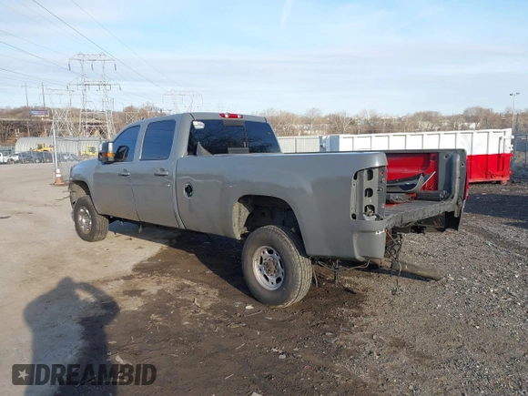 2008 GMC Sierra 3500HD SRW SLT z VIN 1GTHK33698F206358, wystawiony jako IAAI lot #41395304 z przebiegiem 280 645 mil mil oraz . Historia ofert i sprzedaży dostępna na DreamBid. Obrazek 3.