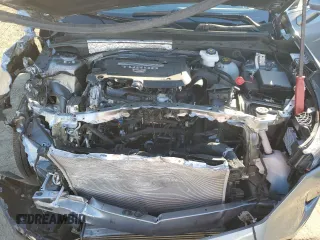 2024 Cadillac XT4 FWD Premium Luxury z VIN 1GYFZCR47RF126643, wystawiony jako Copart lot #50268745 z przebiegiem 24 583 mil mil oraz Czysty tytuł • Clean title. Historia ofert i sprzedaży dostępna na DreamBid. Obrazek 12.