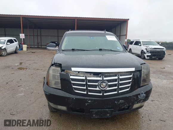 2010 Cadillac Escalade z VIN 1GYUKAEF7AR114664, wystawiony jako IAAI lot #41960278 z przebiegiem 138 327 mil mil oraz . Historia ofert i sprzedaży dostępna na DreamBid. Obrazek 6.