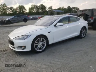 2014 Tesla Model S 60 with VIN 5YJSA1H18EFP33284, listed as a Copart auction lot 57434905 with 156,750 mi miles and Salvage title. Bid and sale history available at DreamBid. Image 1.