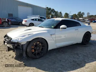 2018 Nissan GT-R Premium z VIN JN1AR5EF9JM710421, wystawiony jako Copart lot #84895244 z przebiegiem 27 217 mil mil oraz Szkoda całkowita • Salvage title. Historia ofert i sprzedaży dostępna na DreamBid. Obrazek 1.
