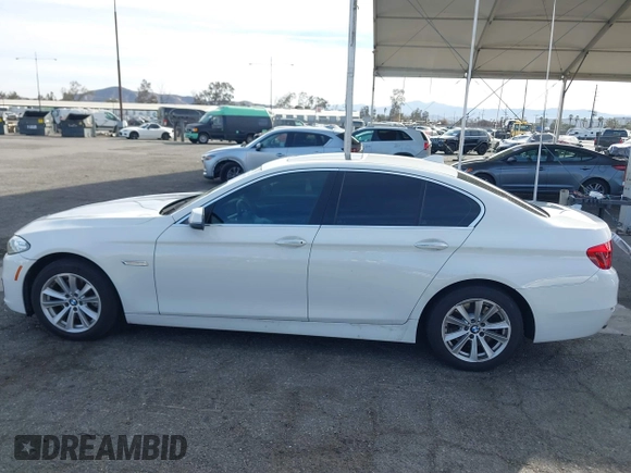 2016 BMW 5 Series 528i z VIN WBA5A5C59GG351835, wystawiony jako IAAI lot #41398573 z przebiegiem 128 214 mil mil oraz . Historia ofert i sprzedaży dostępna na DreamBid. Obrazek 14.