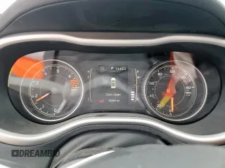 2018 Jeep Cherokee Latitude Plus с VIN 1C4PJLLB7JD605475, выставлен на аукционе Copart как лот 55861125 с пробегом 43 026 миль миль и Списание • Salvage title. История ставок и продаж доступна на DreamBid. Изображение 9.