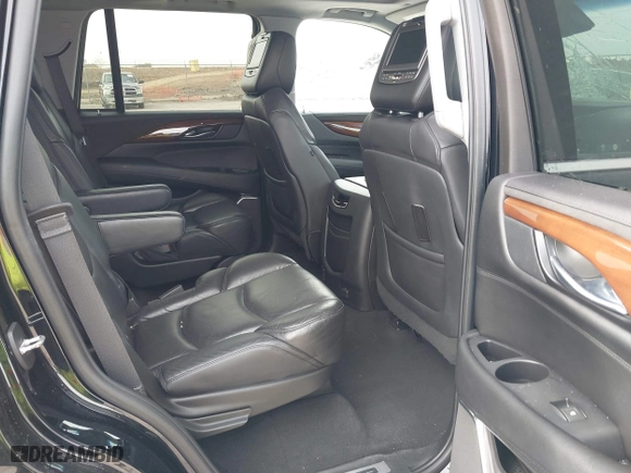 2019 Cadillac Escalade Luxury with VIN 1GYS3BKJ3KR254991, listed as a IAAI auction lot 41728759 with 65,267 mi miles. Bid and sale history available at carsss.com. Image 8.