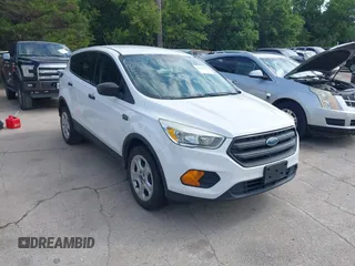 2017 Ford Escape S с VIN 1FMCU0F76HUB52323, выставлен на аукционе IAAI как лот 42680758 с пробегом 202 604 миль миль и . История ставок и продаж доступна на DreamBid. Изображение 1.
