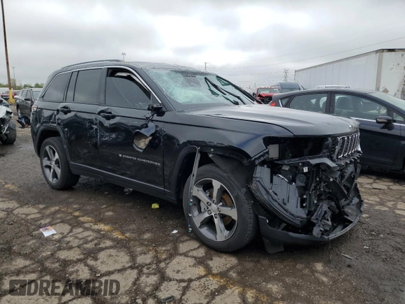 2023 Jeep Grand Cherokee Limited with VIN 1C4RJHBG9PC533597, listed as a Copart auction lot 55617695 with 32,085 mi miles and Non repairable. Bid and sale history available at DreamBid. Image 4.
