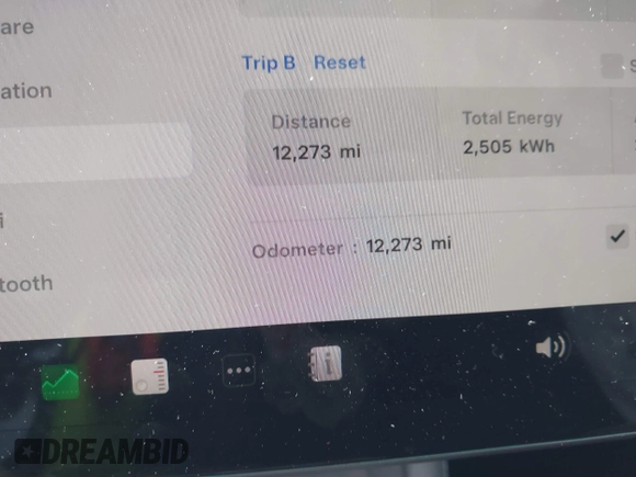 2024 Tesla Model 3 z VIN 5YJ3E1EAXRF860931, wystawiony jako IAAI lot #41760589 z przebiegiem 12 273 mil mil oraz . Historia ofert i sprzedaży dostępna na DreamBid. Obrazek 15.