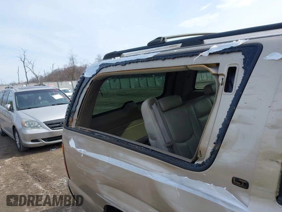 2005 Chevrolet Suburban LT with VIN 3GNFK16Z95G159688, listed as a IAAI auction lot 41492030 with 233,009 mi miles and . Bid and sale history available at DreamBid. Image 18.