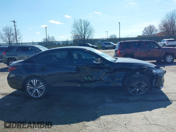 2018 Infiniti Q50 3.0t LUXE with VIN JN1EV7AP1JM355865, listed as a IAAI auction lot 41863684 with 84,336 mi miles. Bid and sale history available at carsss.com. Image 13.