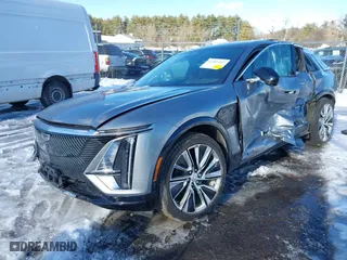2024 Cadillac LYRIQ Luxury with VIN 1GYKPSRL3RZ122559, listed as a IAAI auction lot 41587457 with 8,408 mi miles. Bid and sale history available at carsss.com. Image 2.