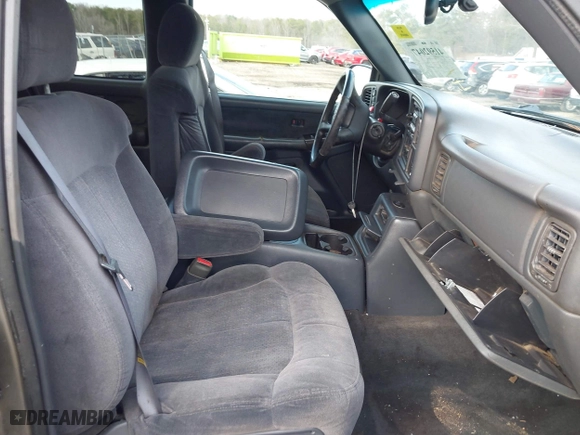 2001 Chevrolet Silverado 1500 LT with VIN 1GCEK19T31Z137434, listed as a IAAI auction lot 41592047 with 246,705 mi miles. Bid and sale history available at carsss.com. Image 5.