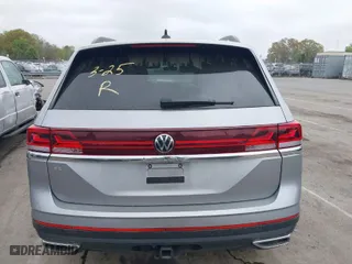 2024 Volkswagen Atlas 2.0T SE w/Technology with VIN 1V2JR2CA2RC563653, listed as a IAAI auction lot 41956579 with 35,356 mi miles. Bid and sale history available at carsss.com. Image 16.