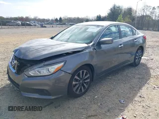 2017 Nissan Altima SV z VIN 1N4AL3AP0HC288370, wystawiony jako IAAI lot #41908701 z przebiegiem 80 551 mil mil oraz . Historia ofert i sprzedaży dostępna na DreamBid. Obrazek 2.